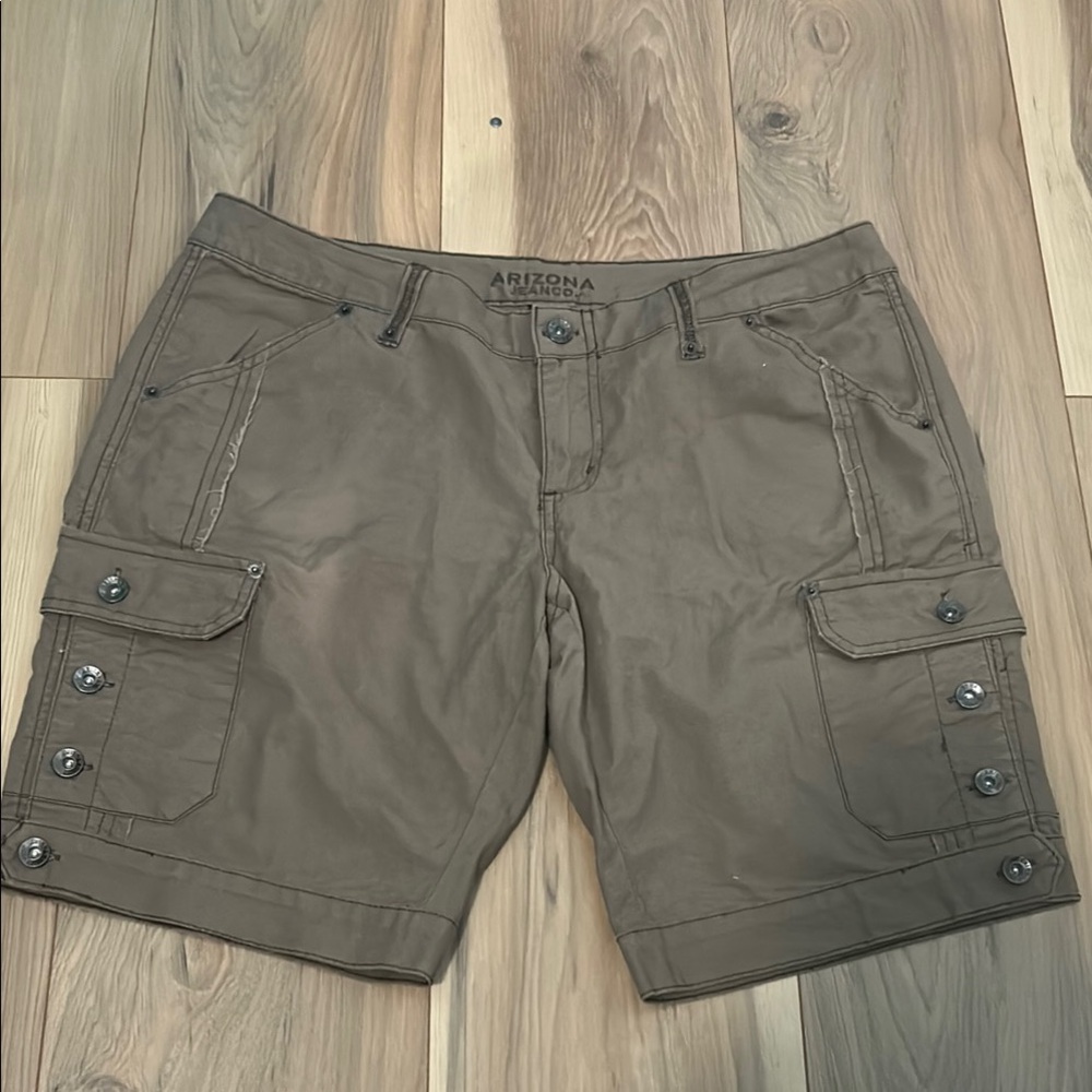 Arizona Jean Company Brown Cargo Shorts Practical Cotton Design - Picture 1 of 8